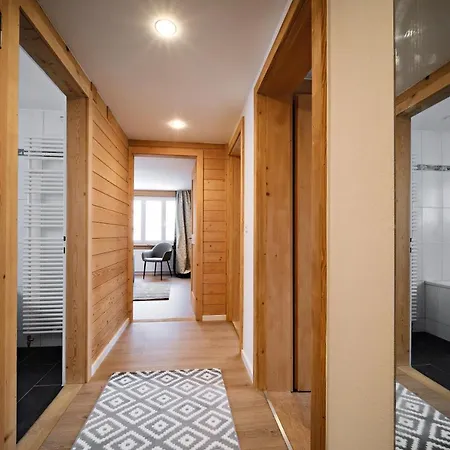 Apartment Grabahus *